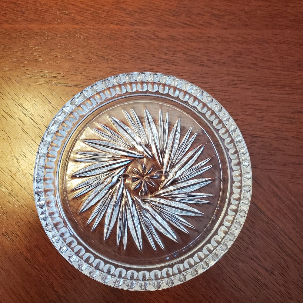 Round trinket dish